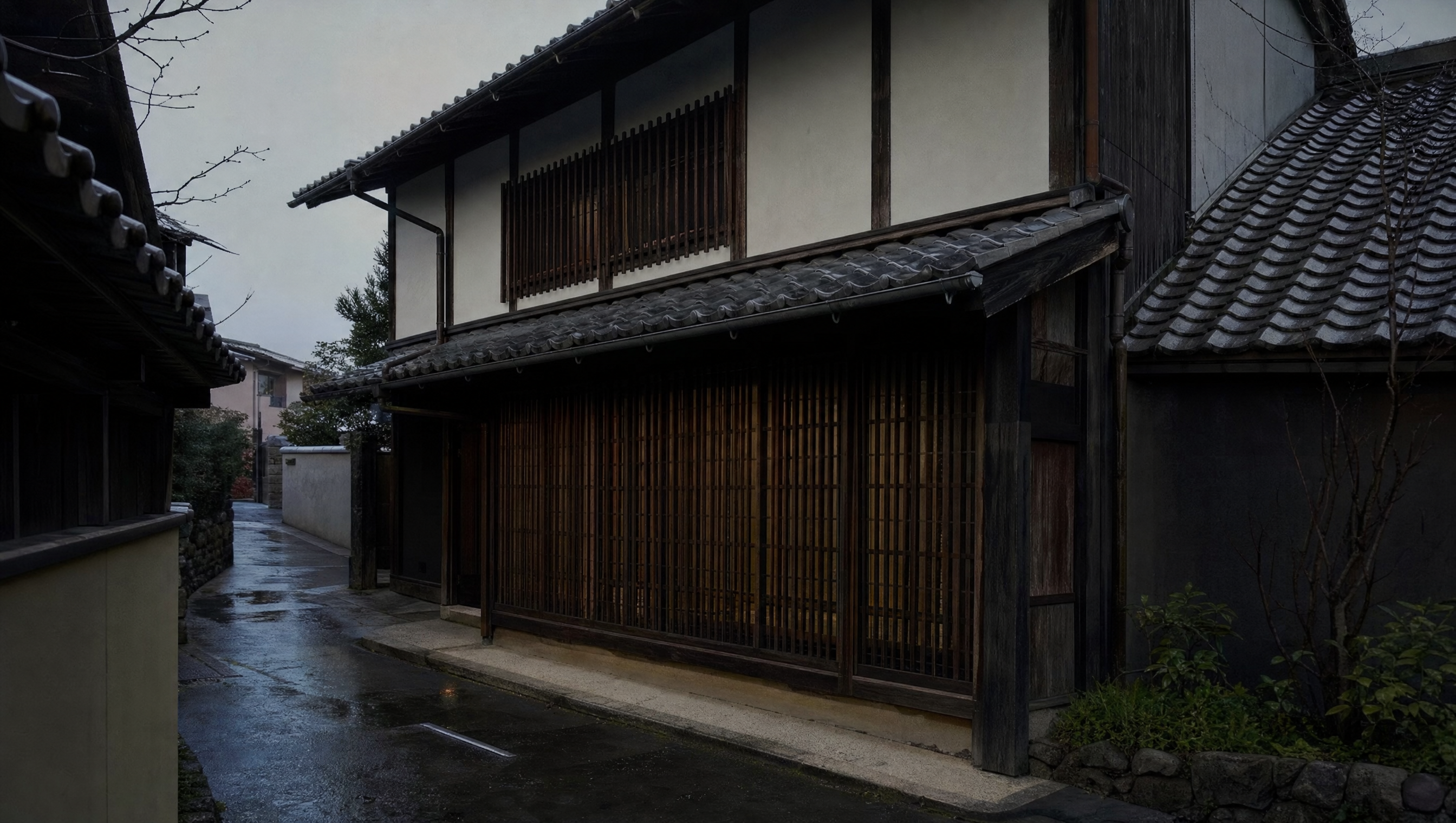 The timber and lattice front of Kawai Kanjirō's house on a narrow Gojōzaka lane